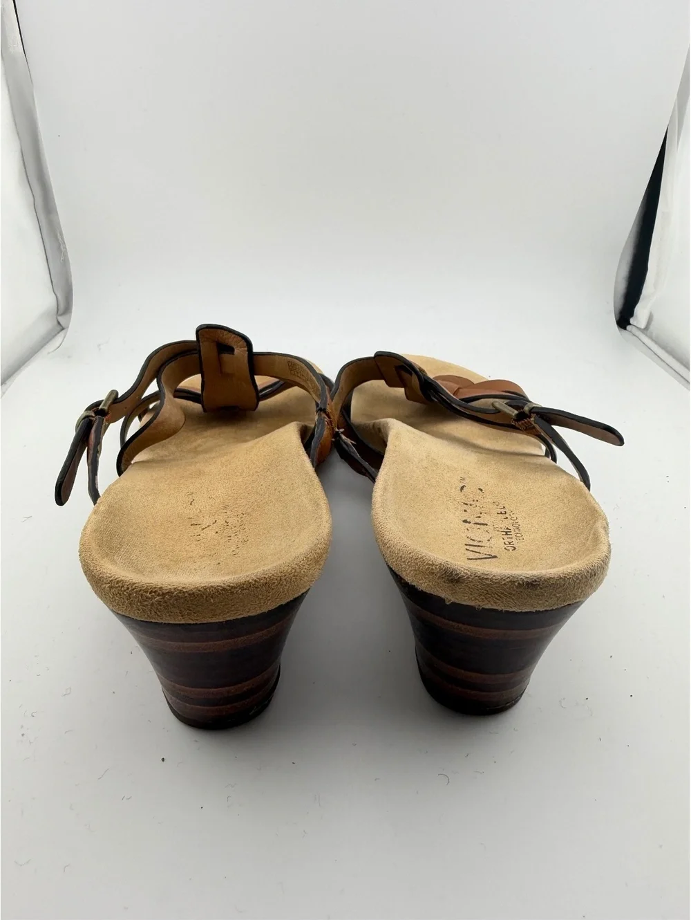 Vionic Orthaheel Leather Wedge Sandals, Size 8